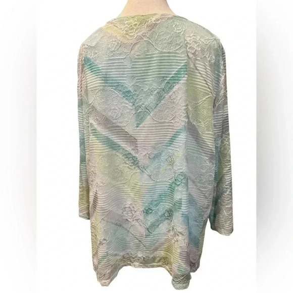 Alfred Dunner | Lady Like Chevron Lace Knit Top (1X) - Picture 6 of 11